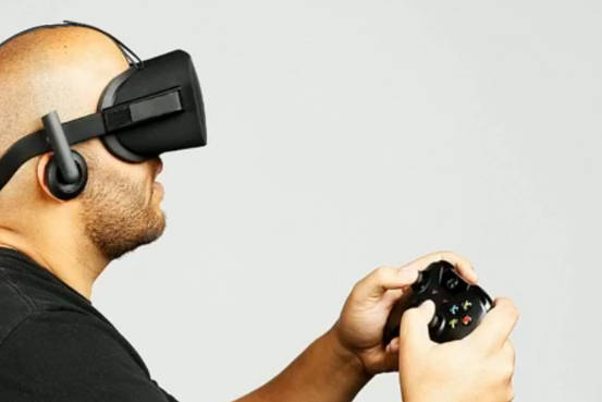 Facebook旗下Oculus頭戴顯示器曝光