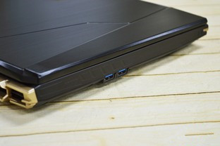 機械鍵盤!機械革命深海泰坦X7Ti-S評測